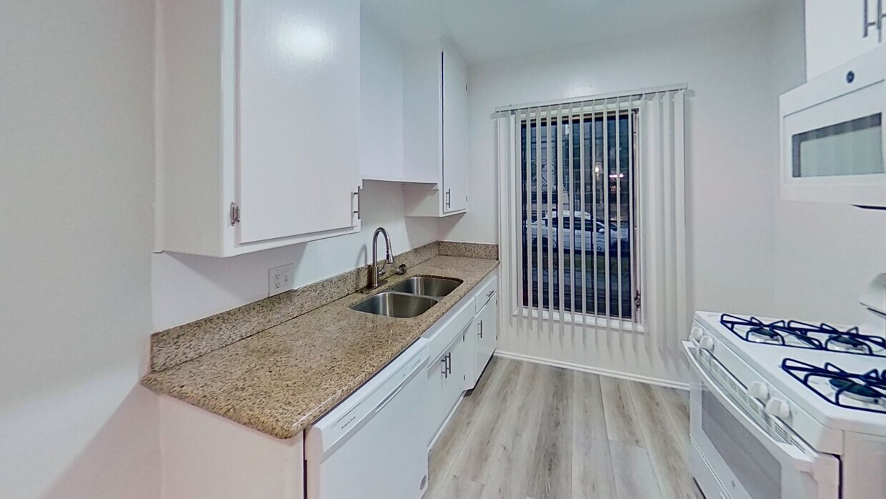3D Tour - 7044 Lanewood Ave
