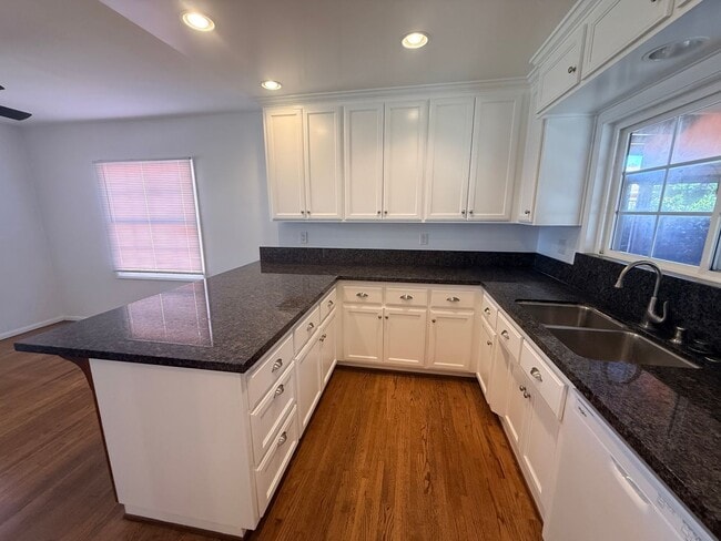 Photo - Adorable 2-bedroom home available for rent in Lakewood Mutuals!