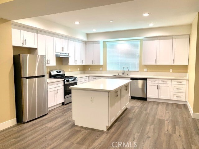 Building Photo - 1726 S Walnut Ave