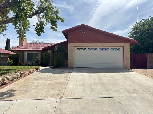 Photo - Charming East Lancaster Home