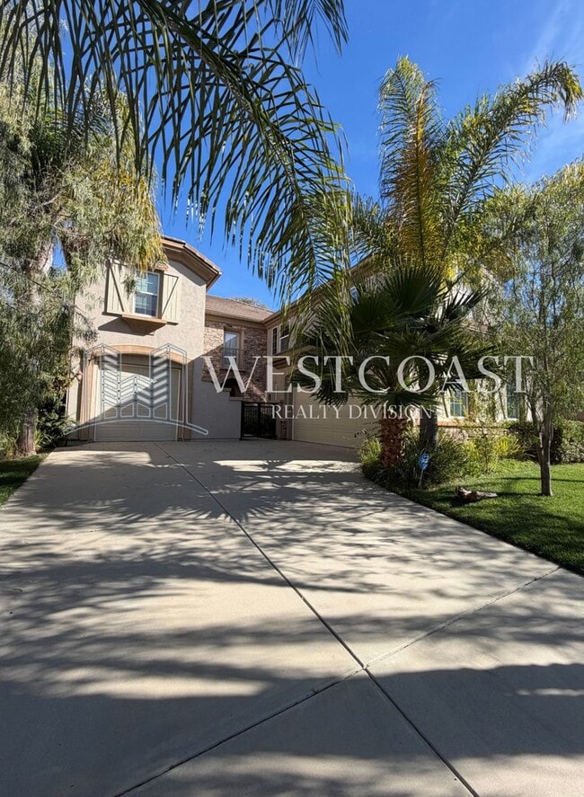 Building Photo - Spacious 5-Bedroom Luxury Home with 5.25 Baths in Temecula – Over 4,300 Sq Ft