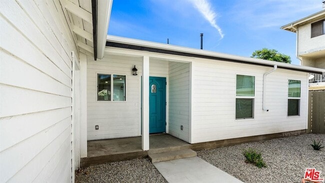 Building Photo - 16947 Dalton Ave Rental