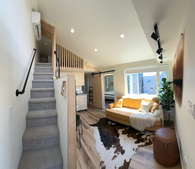Building Photo - 7044 McLaren Ave Unit 7044