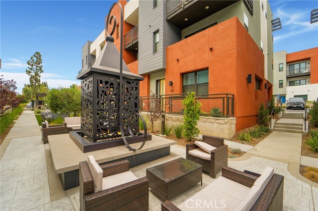 Photo - 434 Village Way Townhome