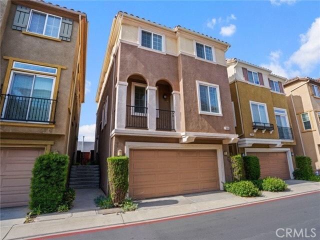 Building Photo - 1309 Songbird Way
