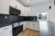 Photo - 3954 Armstrong St