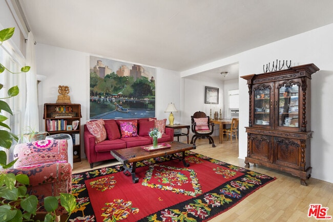 Photo - 1621 Centinela Ave Unit B