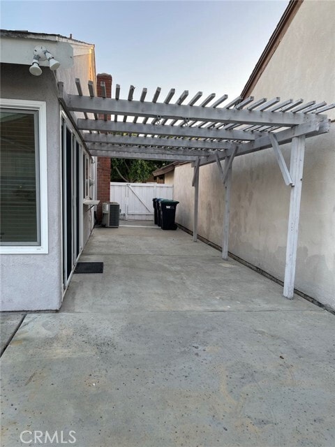 Building Photo - 4231 Manzanita St Rental