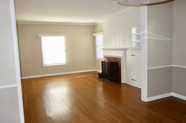 Photo - Becker Apartments