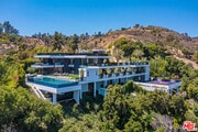 Photo - 1047 N Bundy Dr House