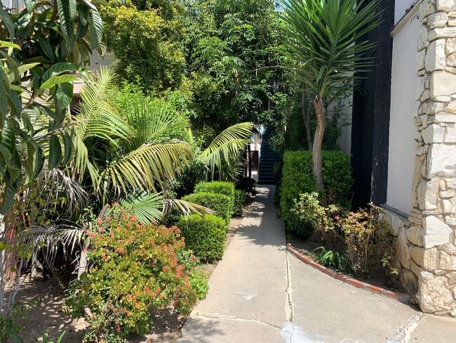 Photo - 3646 Vinton Ave Unit A