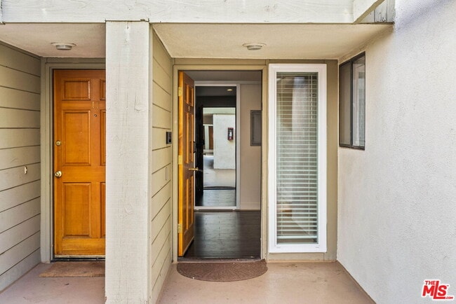 Photo - 2909 Arizona Ave Unit 15