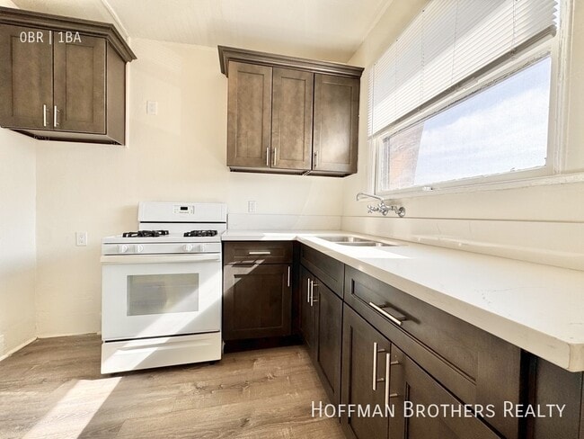 Photo - 1802 N La Brea Ave Unit 110