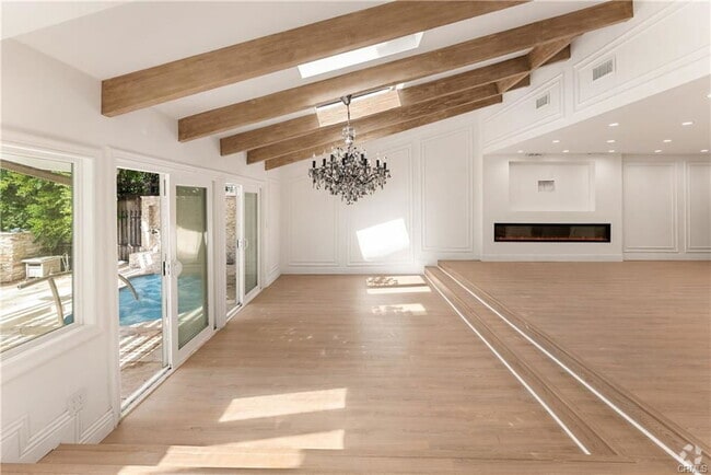 Building Photo - 23128 Park Sorrento Rental