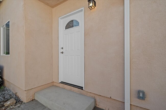 Photo - 4037 Madison Ave