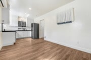 Photo - 10920 White Oak Ave House
