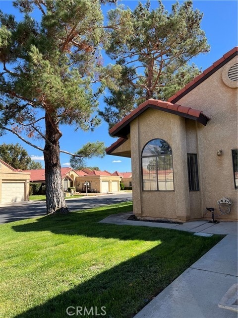 Photo - 11687 Maple St