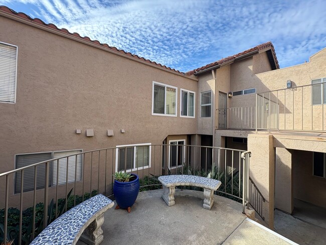 Building Photo - Modern 2BD/2BA San Marcos Condo w/ In-Unit...