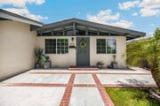 Photo - 1048 N Hermosa Dr