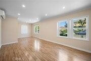 Photo - 528 Ivy St