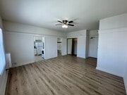 Photo - 984 S Oxford Ave Apartment