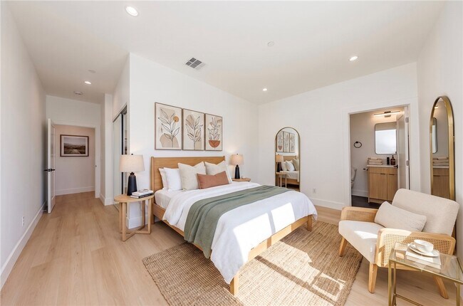Photo - 1332 S Longwood Ave