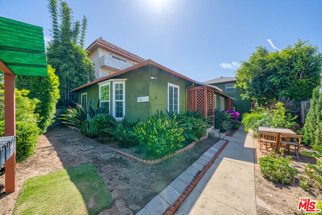 Photo - 1112 Ocean Park Blvd Unit D