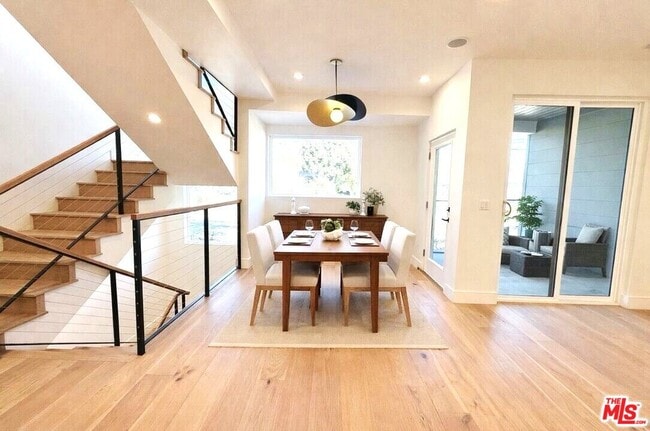 Photo - 6847 N Figueroa St