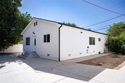 Photo - 19560 Lanark St House