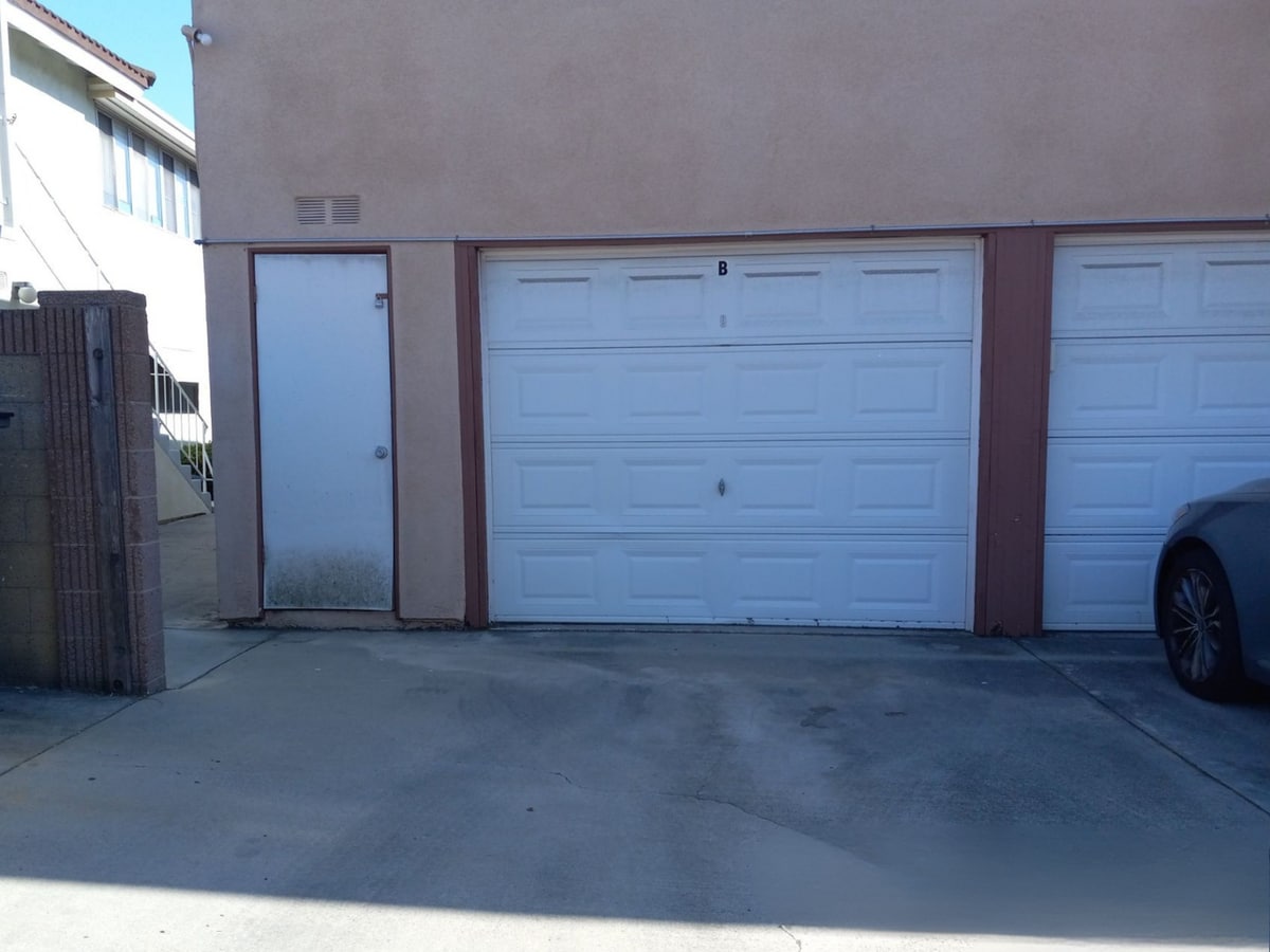 Photo - 3771 Farquhar Ave Unit B