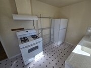 Photo - 588 1/2 McIntosh St