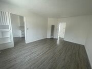 Living room - 830 20th St