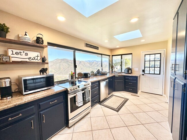 Photo - Beautiful, Shorter-Term, Fully Furnished Upstairs Guest Home, on Secluded Hilltop Property with M...