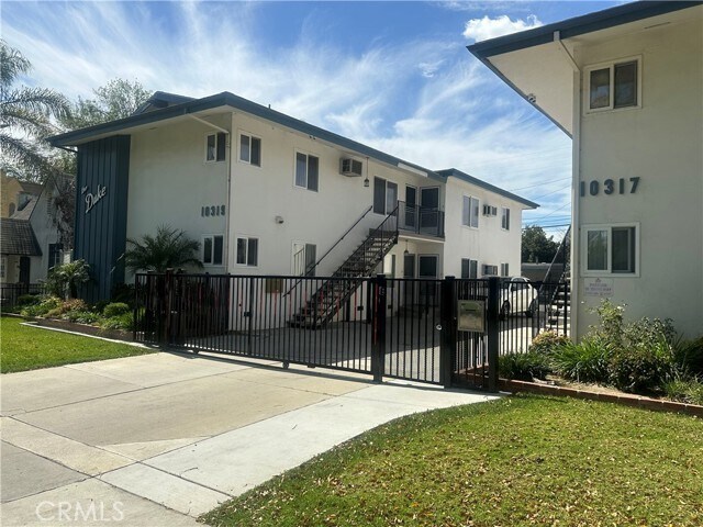 Lynwood Short-Term Lease Apartments