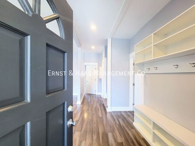 Photo - 1025 St Louis Ave