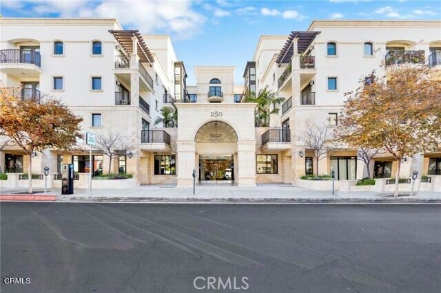 Building Photo - 250 S De Lacey Ave Unit 203A