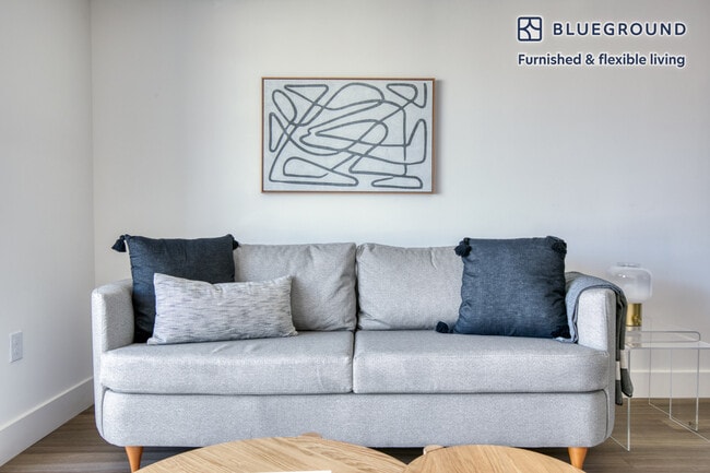 Photo - 1539 Purdue Ave Unit FL4-ID612