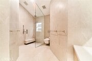 Photo - 1119 N Crestview Dr House