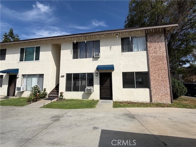 Building Photo - 1611 Picadilly Way