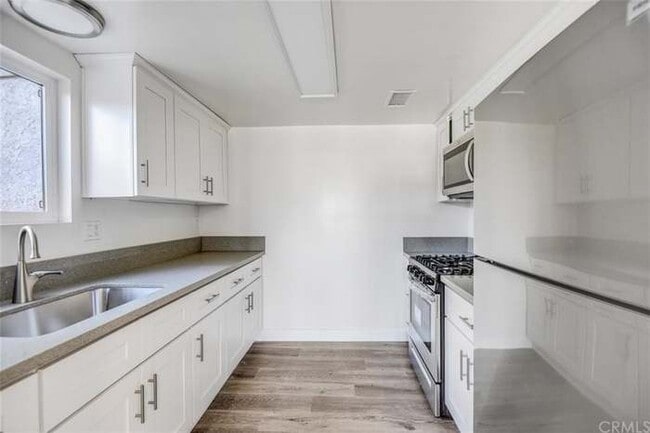 Photo - 4317 Milburn Dr Apartments Unit Downstairs
