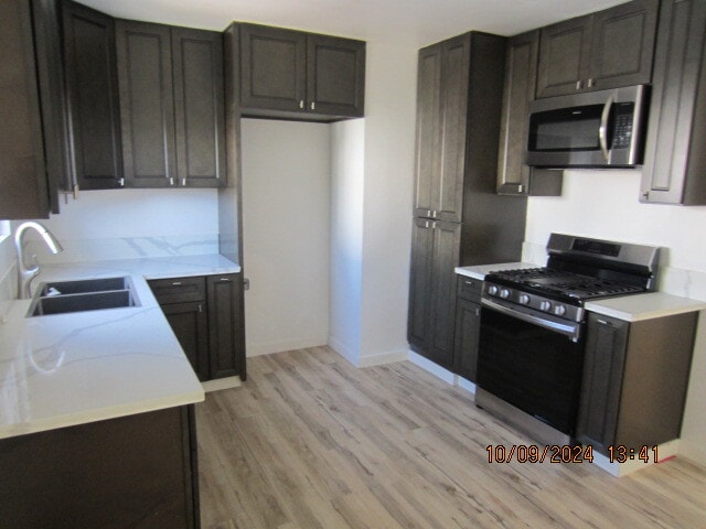 Photo - 5629 Riverton Ave Unit 4