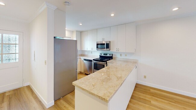 Photo - OPEN CONCEPT - BRAND NEW FLOORING