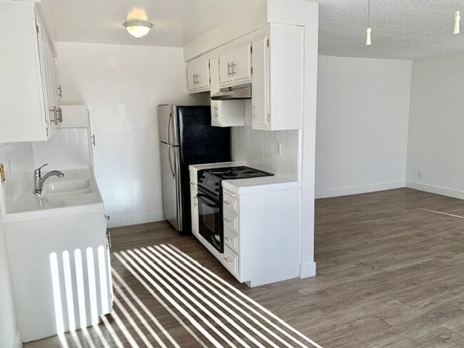 Photo - 156 Unit 156-5