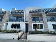 Photo - 14614 Vanowen St Townhome