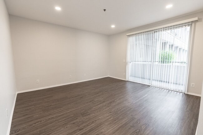 Photo - 4532 Murietta Ave