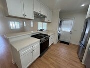 Photo - 648 W Howard St