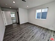 Photo - 753 1/2 E Adams Blvd Condo