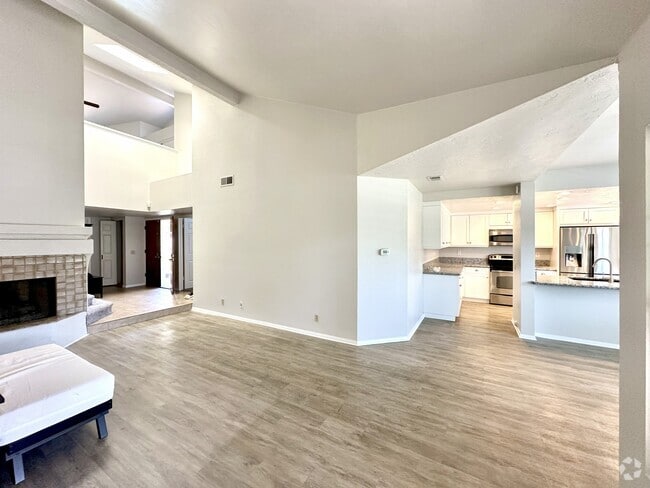 Building Photo - 15880 Avenida Villaha Rental