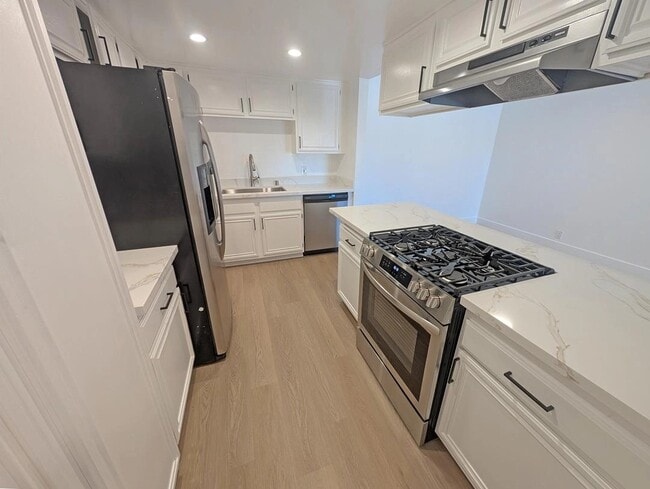 Photo - 4454 Coldwater Canyon Ave Unit 301
