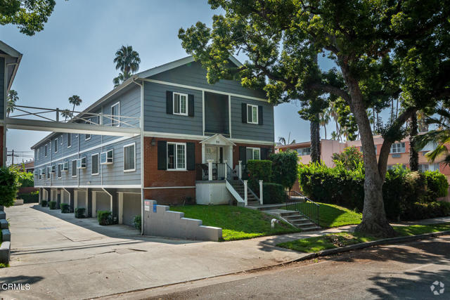 Building Photo - 52 N Sierra Bonita Ave Rental